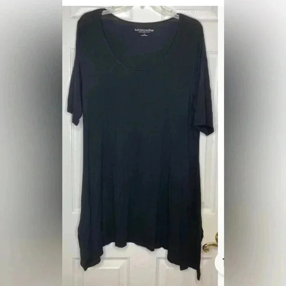 Woman SOFT SURROUNDINGS black Scoop Neck S/s Asymmetrical Shirt Top Plus Size 1X